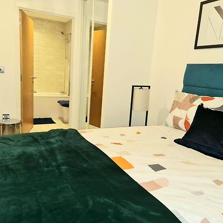 Exquisite Cosy 2-Bed Apartment In Salford Манчестер Екстер'єр фото