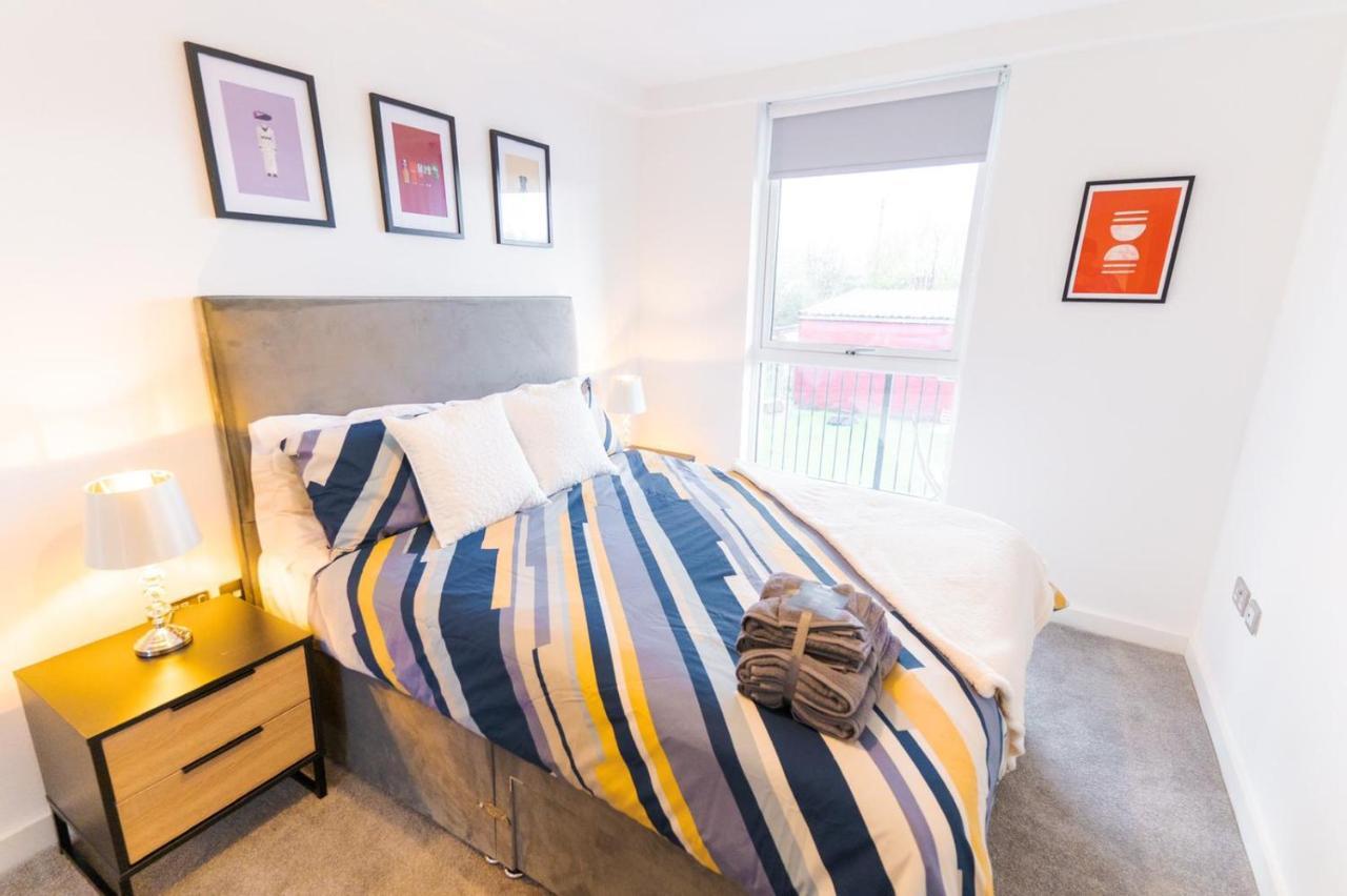 Exquisite Cosy 2-Bed Apartment In Salford Манчестер Екстер'єр фото