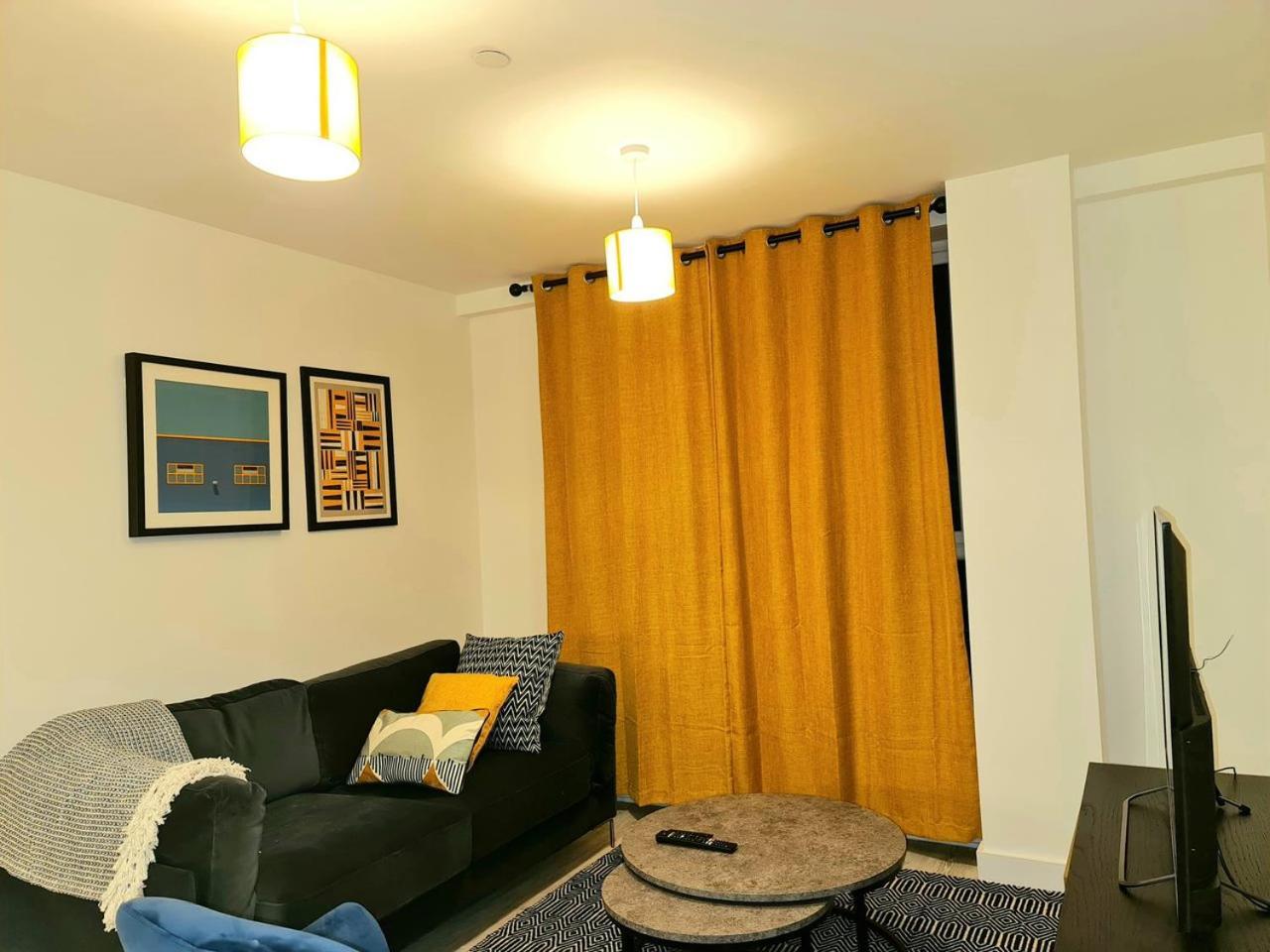 Exquisite Cosy 2-Bed Apartment In Salford Манчестер Екстер'єр фото